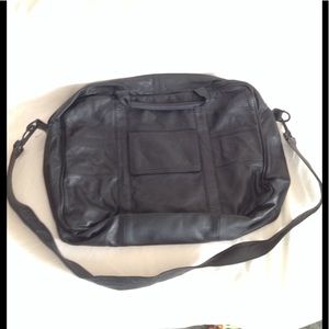 Carroll Companies Carryall /satchel black leather